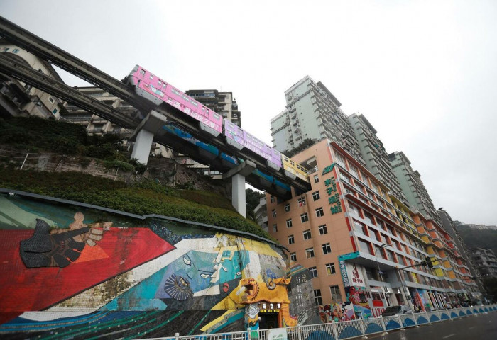Discussion took place on purchasing LRT from Chongqing at factory price