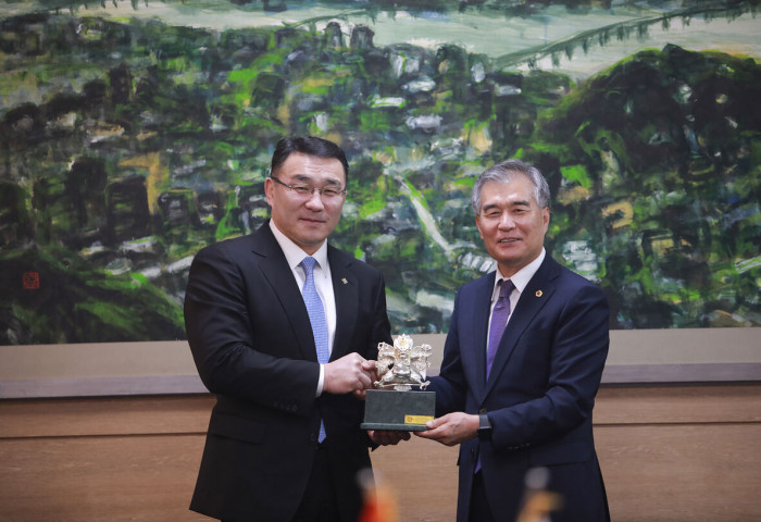 Mayor met with the Chairman of the Seoul Metropolitan Council