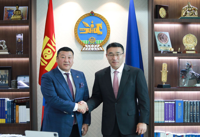 Mayor receives Ambassador to U.S.